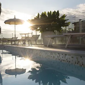 Tropical Hotel
